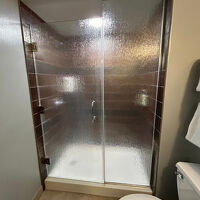 シャワールーム。水圧もそこそこありました。