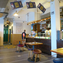 雰囲気の良い店内