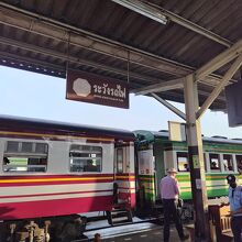 トンブリー駅