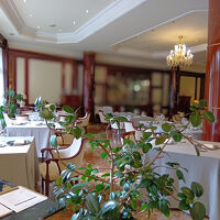 ロビーが広くて豪華です。