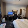 部屋に電子レンジがあります