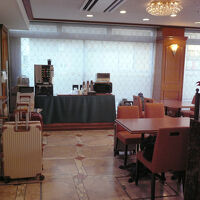 １階朝食会場のフリースペース