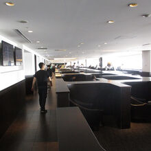 羽田空港国内線ラウンジ 北ウィング (サクララウンジ)