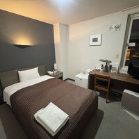 部屋はごく普通のシングルルーム。