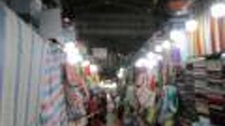 タンディン市場