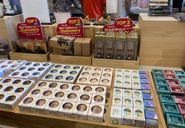 国立故宮博物院 ギフトショップ (本館地下１階)