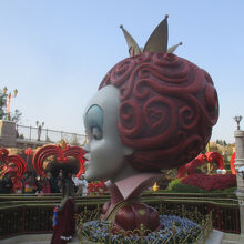 アリス イン ワンダーランド メイズ (愛麗糸夢遊仙境迷宮)