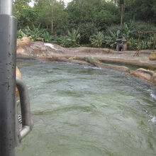 ローリング ラピッド (雷鳴山漂流)