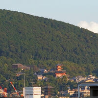 夕方の東山　清水寺と八坂の塔