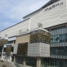 マーク イズ みなとみらい