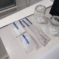 アメニティは歯ブラシ、くし、シャワーキャップ