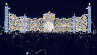 節目の30回目のルミナリエ。