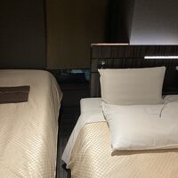 変わったベッドの配置