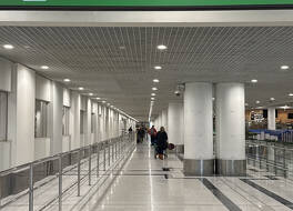 Skylight In-Terminal Hotel 写真