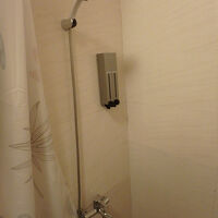 バスタブは無く、シャワーのみ