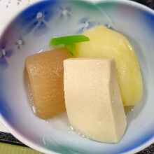 煮汁が染み込んで柔らかいのに煮崩れしていない絶妙の技