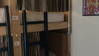 タフナ ポッド ホステル