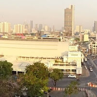屋上から駅側の眺め