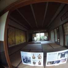 伝 俵屋宗達 “桜芥子図襖” 川端龍子旧宅