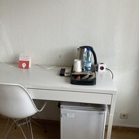 水とお茶がありました