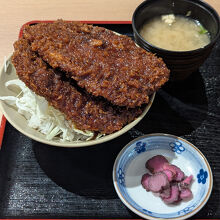 秩父わらじかつ亭