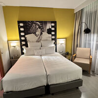 すっきりとしたデザインのお部屋