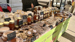 屋台でショッピング