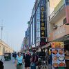 空港からは近いけど