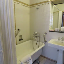 猫足のバスタブ