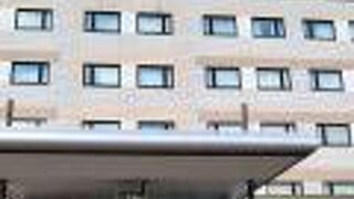 ホリデイ イン ヘルシンキ ヴァンター エアポート バイ IHG