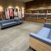 高知のﾊﾟﾝﾌﾚｯﾄが並ぶﾛﾋﾞｰ