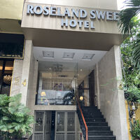 間口が狭いので自力で見つけるのは難しい