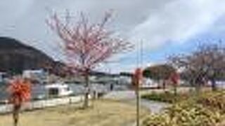 ペリー上陸記念碑