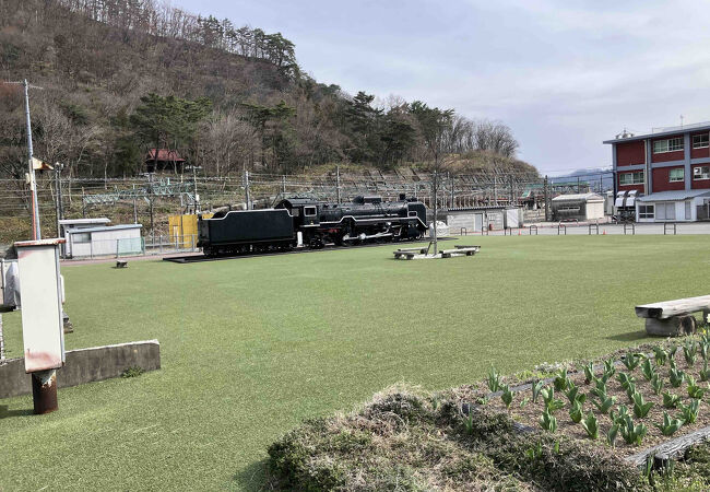 D51のSLがとてもキレイな状態で展示