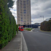 周辺では極めて目立つ高層ホテル