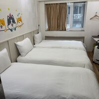 シングルベッド3台のトリプルルーム