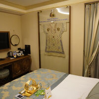 テレビは衛星放送のようで外国のチャンネルも多数あり