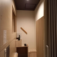 泊まった狭い半個室