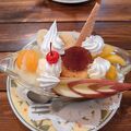 エルビス・プレスリーがいっぱいの喫茶店