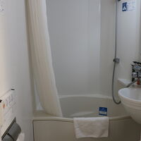 バスタブに座らないと気付きにくいかも。。