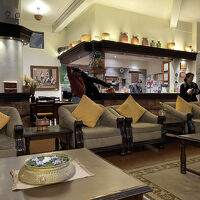 チェックインカウンターとロビーです。