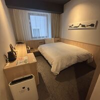 隣の建物と近かったのではずっと閉めておきました。