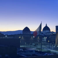 バルコニーから眺めた夜のフィレンツェ。最高です。