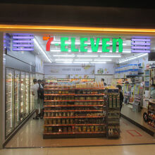 セブンイレブン (スワンナープム空港店)