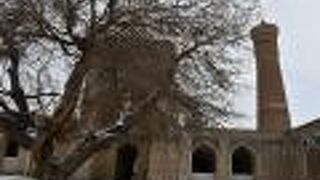 イスマイール サーマーニ廟