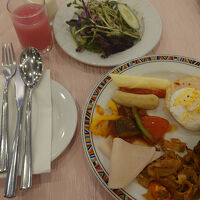 朝食ビュッフェ