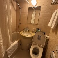 狭いユニットバス