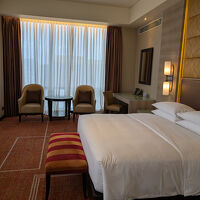 広くて、機能的な客室。