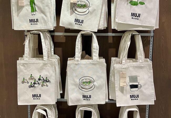 ビンコム センター メトロポリス