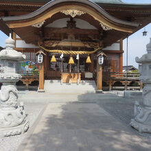白蛇神社